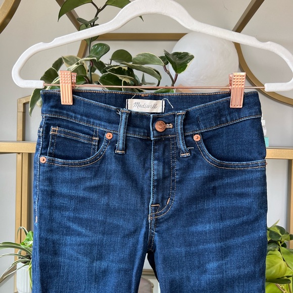 Madewell 9" Mid-Rise Skinny Jeans in Larkspur Wash - Picture 7 of 8